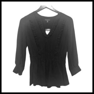 CURRENT AIR NWT V-Neck Smocked Blouse